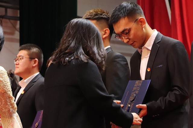 昔日风雨同舟 明朝共赴辉煌——经济与管理学院举行第十一届学生会见面会