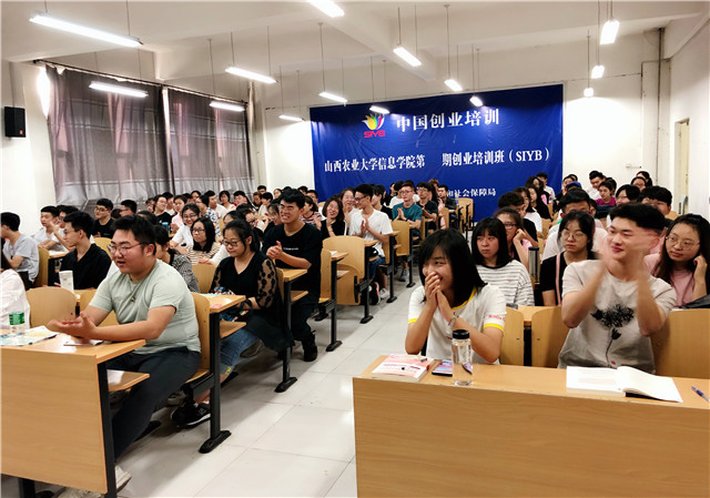 【辅导员说完满】千里之行 始于足下