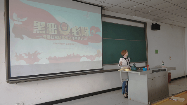 【辅导员说完满】忆往昔风流人物 看今朝百舸争流——食品与环境学院2017级辅导员说完满活动