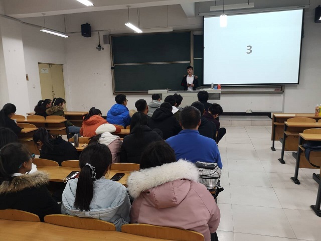 【完满班级】脑力训练 展现活力——计科1801班“脑力运动 飞跃极限”完满班级活动