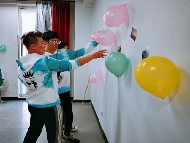 【完满班级】秋天的遐想 大学的憧憬 ——环设1804“一叶知秋”10月完满班级活动