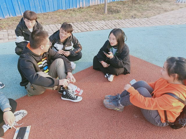 学长计划第680期:欢声笑语 共同成长 ——食品与环境学院“学长计划·百花讲堂”第84期