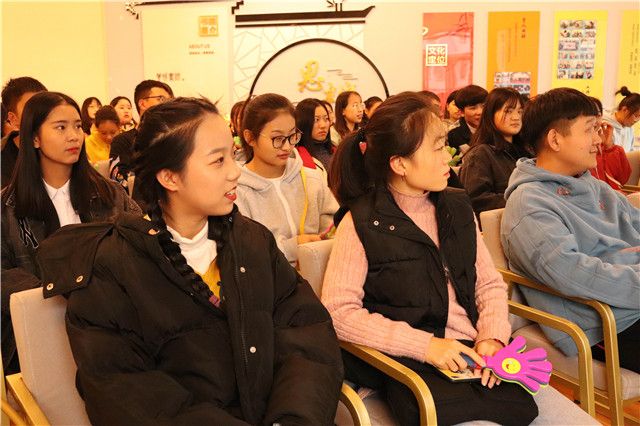 寻趣味故事 展思辨之风