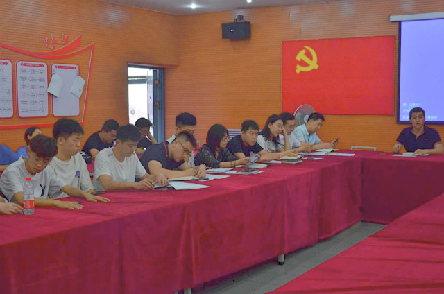 各院系相继召开2018-2019学年第二学期完满教育总结大会