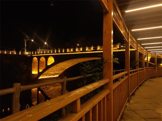 【完满班级】记录美好，定格瞬间——艺术传媒学院“一张照片，一个故事”视觉1804班线上公益摄影活动