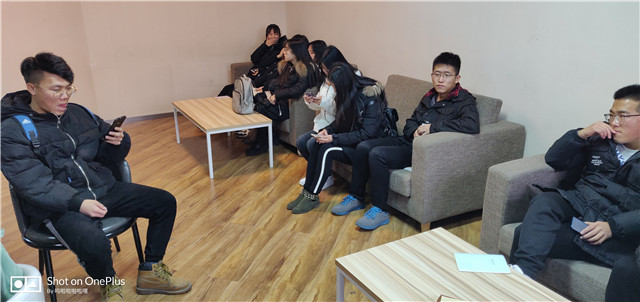 【完满班级】青春如歌 歌曲对唱——大数据学院、信息工程学院信管1601班举办完满班级活动