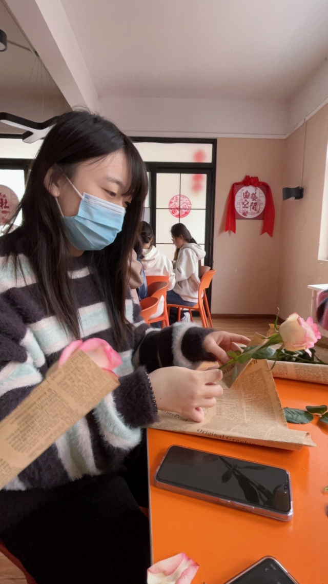 【完满团支部】春风万丈惊蛰来 青春当属志愿红——商务英语学院英语2106班完满团支部活动