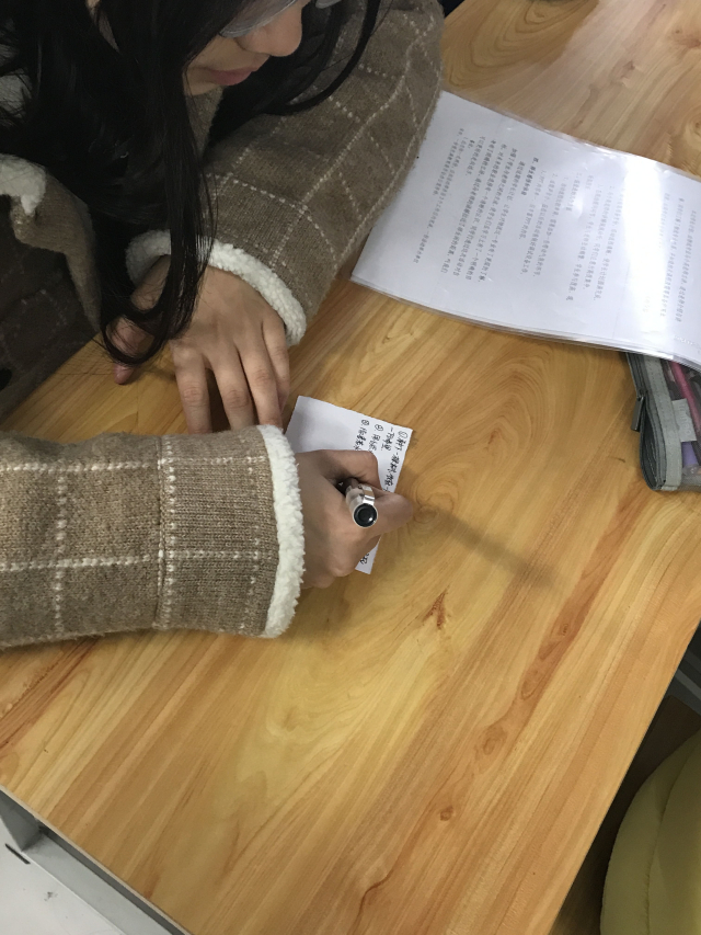 【完满班级】拥抱微笑 如向日葵般温暖——经济与管理学院十一月完满班级活动纪实（二）