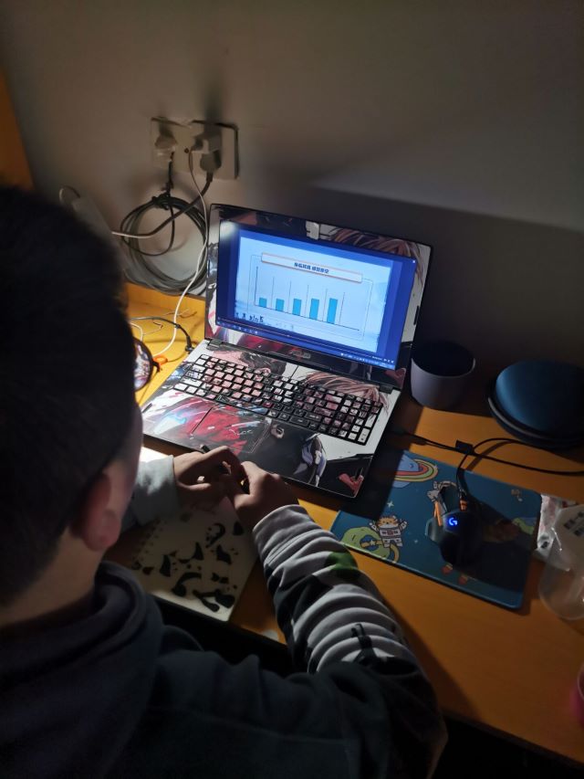 【辅导员说完满】开学第一课 我们同抗疫——淬炼·国际商学院2021级“辅导员说完满”专题活动