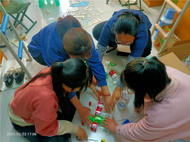 【1＋1＞2】创意流光 变废为宝 让错放资源归“家”——食环&箕城“时尚·生活·家”养成计划之“低碳生活 环保‘家’文化”宿舍垃圾变废为宝DIY大赛