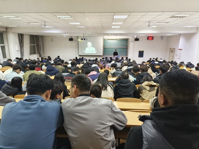 【辅导员说完满】做好情绪主人 学会压力调节——智能工程学院2021级、2023级辅导员说完满活动