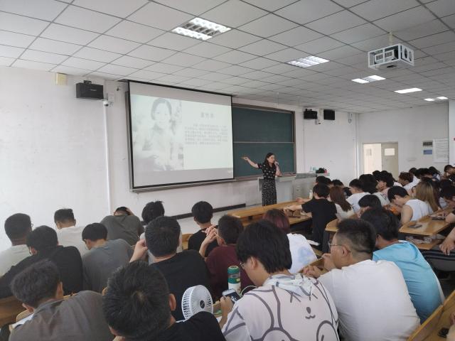 【辅导员说完满】诚以养德 信以修身——智能工程学院2022级辅导员说完满活动