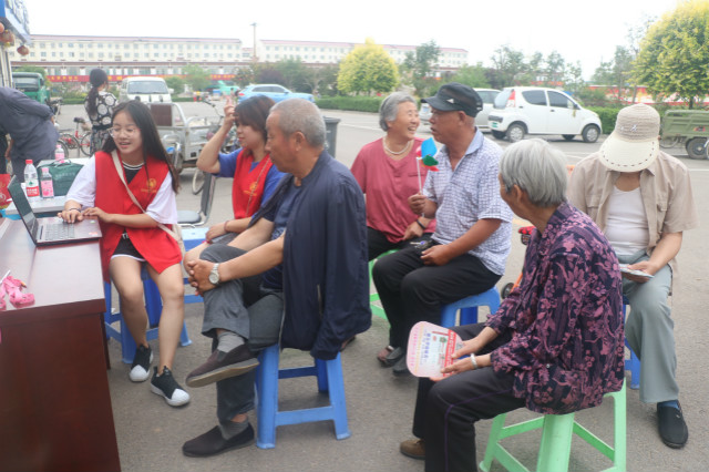 崇德向善 涓滴之水成海洋——外语系“青鸟”志愿服务队下乡支医实践纪实