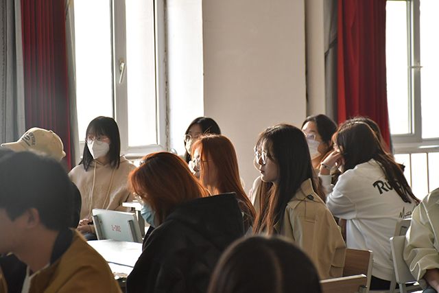 学长计划第1052期:赓续榜样青云志 以身作则塑自我——艺术传媒学院“榜样成长 励志人生”超级学长系列活动第三十五期