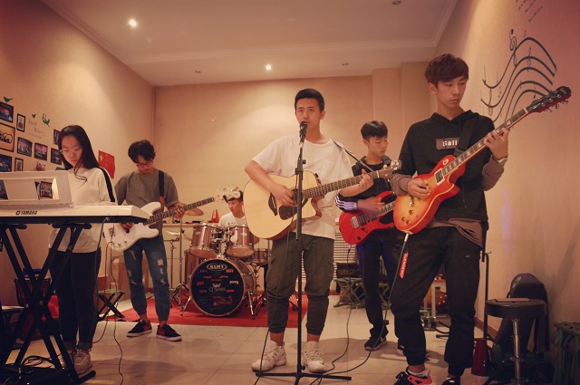 【音乐节】摇滚还于音乐 无边之巅狂欢