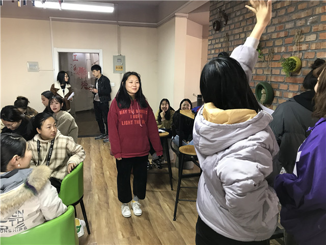 【完满班级】放飞梦想 激扬青春——外国语言文学系英语1801班、英语1802班3月完满班级活动