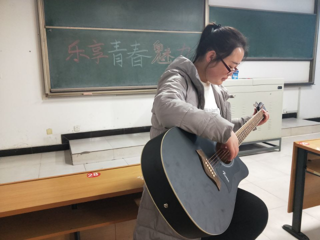 【完满班级】品味人生 乐享青春——淬炼商学院举办“创”享青春主题活动（二十九）