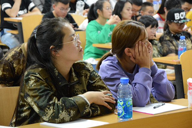 凝练完满教育 践行完满之路——大数据学院、信息工程学院成功举办完满教育、书院宣讲会