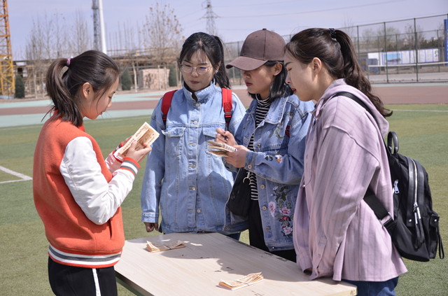 【1+1＞2】淬炼商学院开展“阳光奔跑 专业接力”趣味运动会