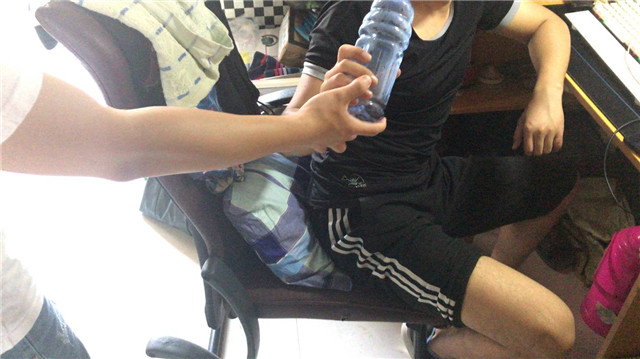 【完满班级】传播正能量 我们必先行——大数据学院、信息工程学院网工1501班6月完满班级活动（二）