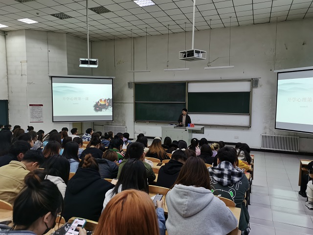 【辅导员说完满】我们面对面—考研的考验——淬炼商学院2018级“辅导员说完满”专题活动