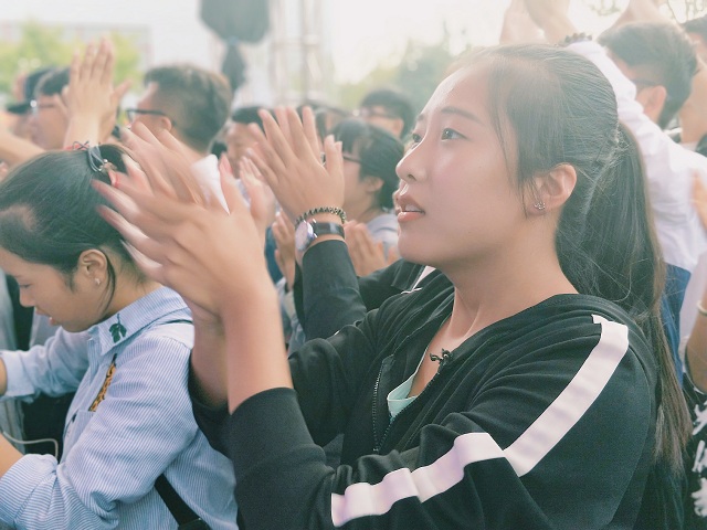 【音乐节】追梦者:民谣和摇滚的碰撞——“2017 无边”第五届校园摇滚音乐节