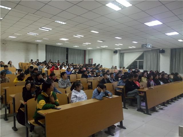 【辅导员说完满】完满之路 与你同行——食品与环境学院2019级辅导员说完满活动