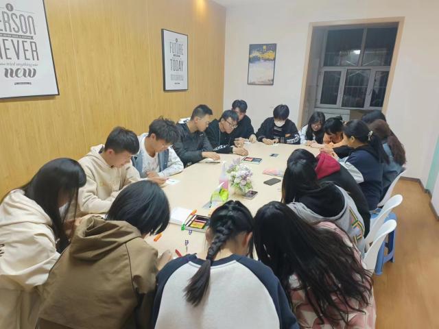 【完满团支部】以美育心灵 以艺扬风采——远景学院远景2203班完满团支部活动