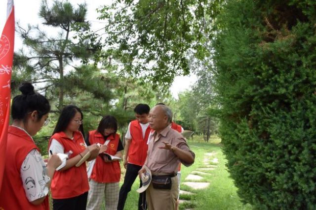 【三下乡】镌历史画卷 筑青春华堤——食品与环境学院“青风环箕”乡村振兴实践团