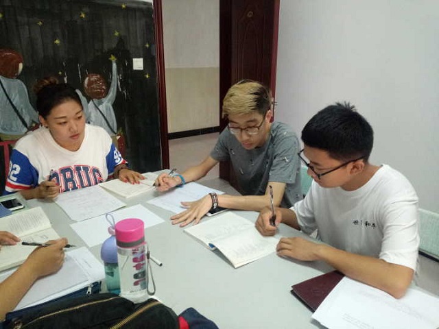 学习交流取长补短 互帮互助共同进步——远景学院期末复习交流会