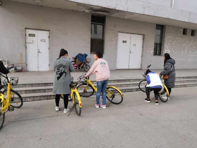 【完满班级】公益不息 爱心永存——外国语言文学系英语1804、1805班11月完满班级活动