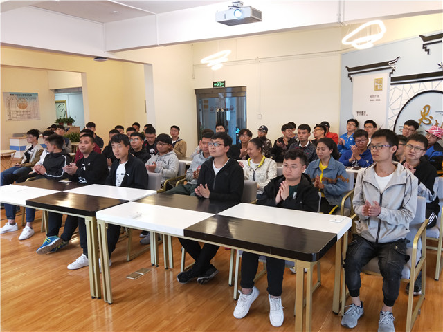 【完满班级】忆往昔峥嵘岁月 享今朝改革甘霖——智能工程学院17级活动集锦（一百零五）