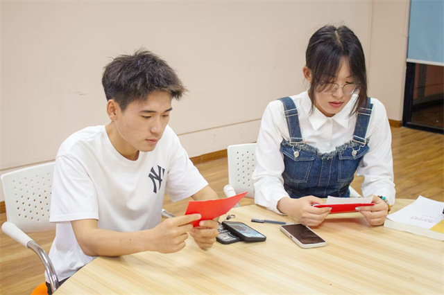 述班级风采 诵青春之章——淬炼·国际商学院我为班级代言活动答辩决赛