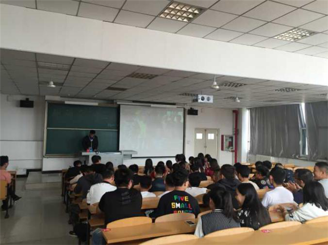 【完满班级】以书会友  砥砺前行——淬炼商学院举办“体”味青春主题活动（五）