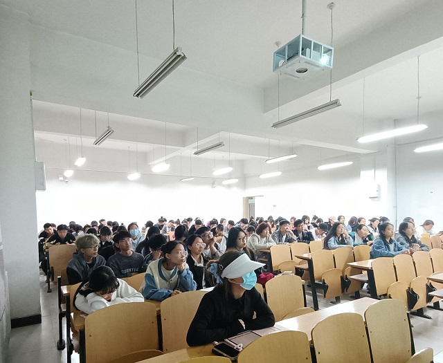 【辅导员说完满】追光的人 终会光芒万丈——食品与环境学院2020级辅导员说完满活动
