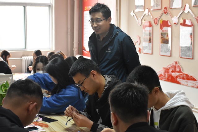 【完满班级】弘扬雷锋精神 树立文明新风——淬炼商学院财务1904班完满班级活动