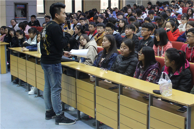 学长计划第469期:嗜之越笃 技之越工——淬炼商学院举办第六十五期学长计划