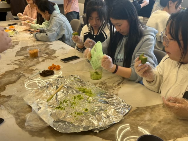 【完满团支部】尝一口春天——淬炼·国际商学院人资2201班完满团支部活动