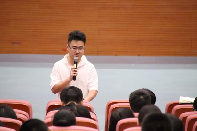 大数据学院、信息工程学院：立鸿鹄志 做奋斗者——大数据学院、信息工程学院2019—2020学年学生见面会