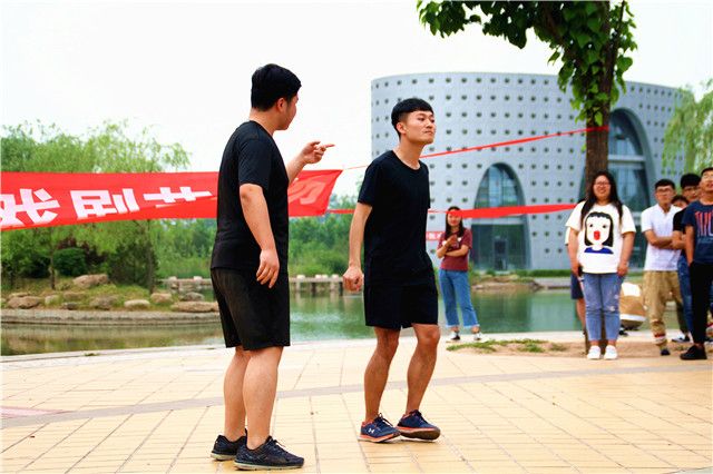 【戏剧节】春风十里不如你 回眸遇见最好的自己——第六届“魅夜乌马河”校园戏剧节5月17日新闻集锦