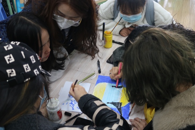 学长计划第823期:画笔描绘创意 艺术表达心声——经济与管理学院开展“疫情防控,用创意发声”学长计划第九期第九讲