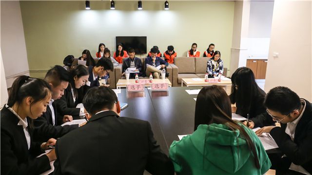 【信院力量·团学信息中心】热血十月 为青春呐喊
