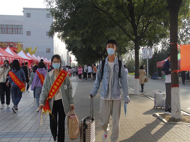 转换新模式 开启大学新征程——食品与环境学院2020年新生报道纪实