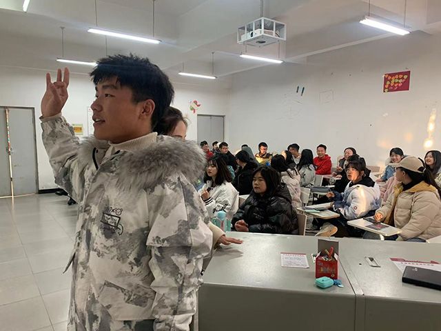 【完满班级】探寻心底的梦 让自己发光发亮——艺术传媒学院动画2101班完满班级活动新闻稿