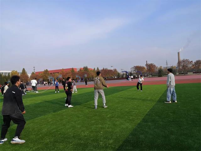 【完满班级】团结协作 趣味游戏会——大数据学院、信息工程学院数据2206班完满班级活动