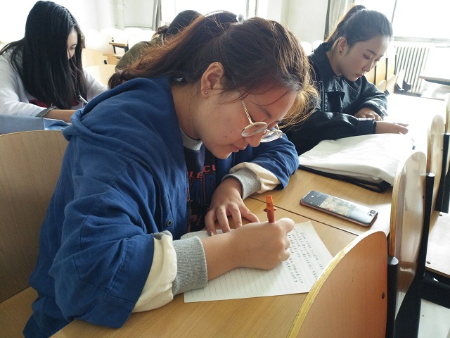 【完满班级】长空晓月 花好月圆——服装1701班举办完满班级活动