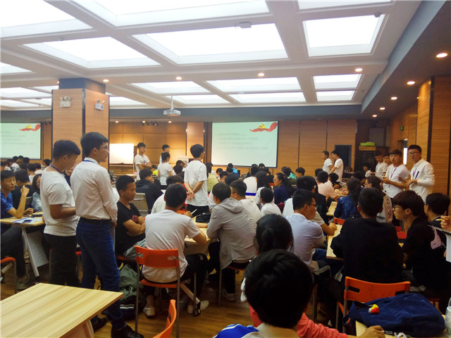 学党史颂党魂 立斗志扬青春——智能工程学院成功举办第四届“一站到底”党课知识竞赛