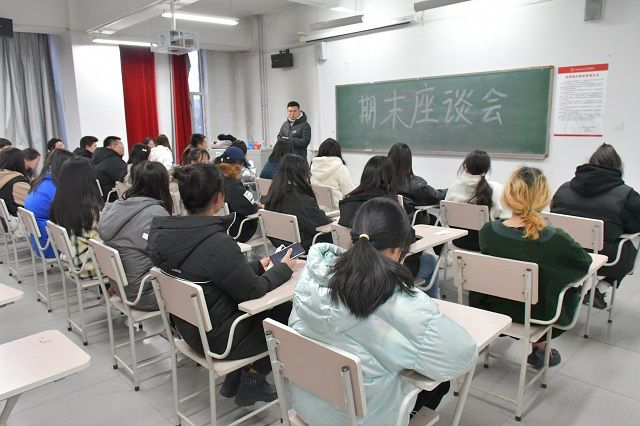 心与心的交流 你与我的倾听——艺术传媒学院宣传部、权益部2021-2022学年期末座谈会