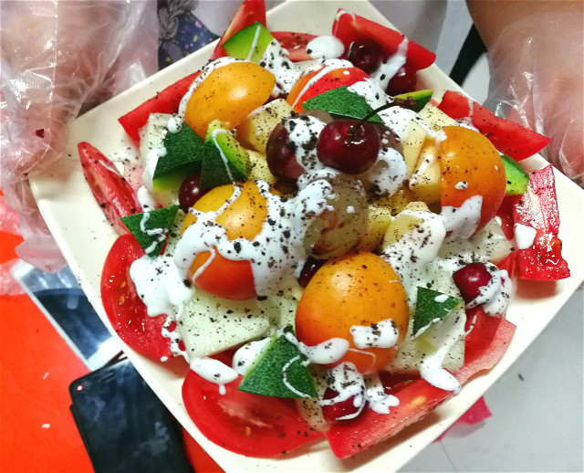 【完满班级】缤纷水果 拼出班级新蓝图——食品与环境学院园林1702班举办完满班级活动