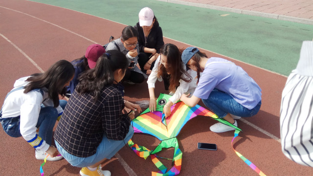 【完满班级】艺术魅力 炫我风采——外国语言文学系涉外1801班、经贸1802班5月完满班级活动